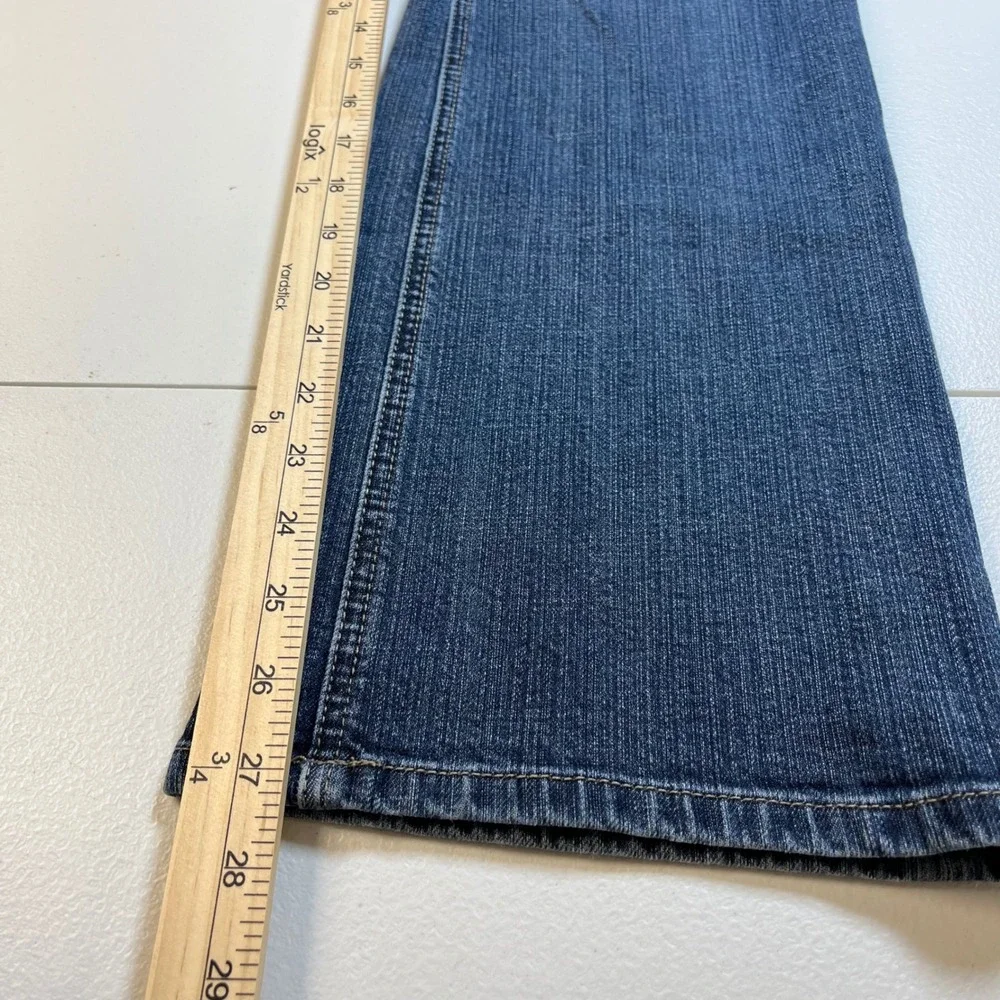 Chicos Platinum Denim Jeans Size 2 (Large) Short High Rise Stretch‎ Flare Blue